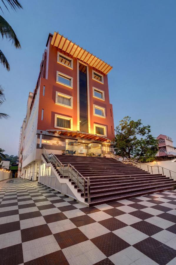 Click Hotel Guwahati Exterior foto
