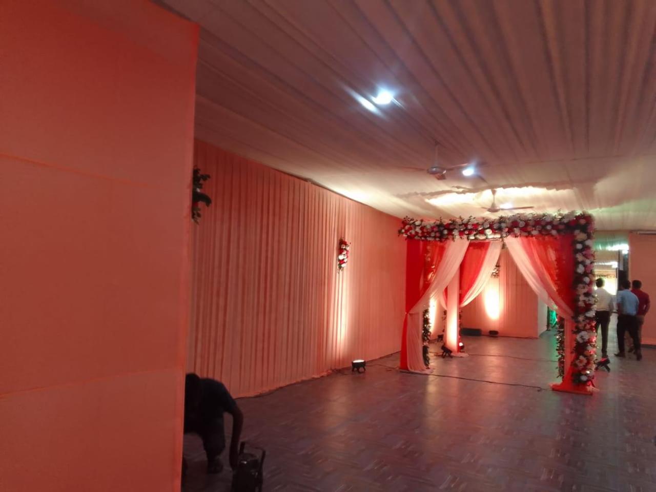 Click Hotel Guwahati Exterior foto